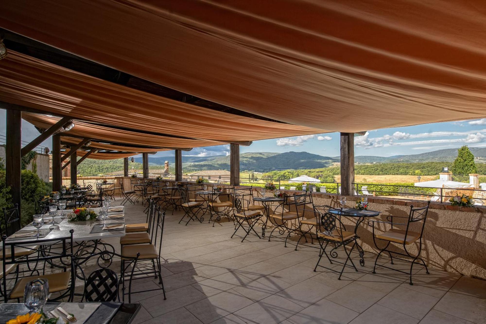 La Bagnaia Golf Resort Экстерьер фото